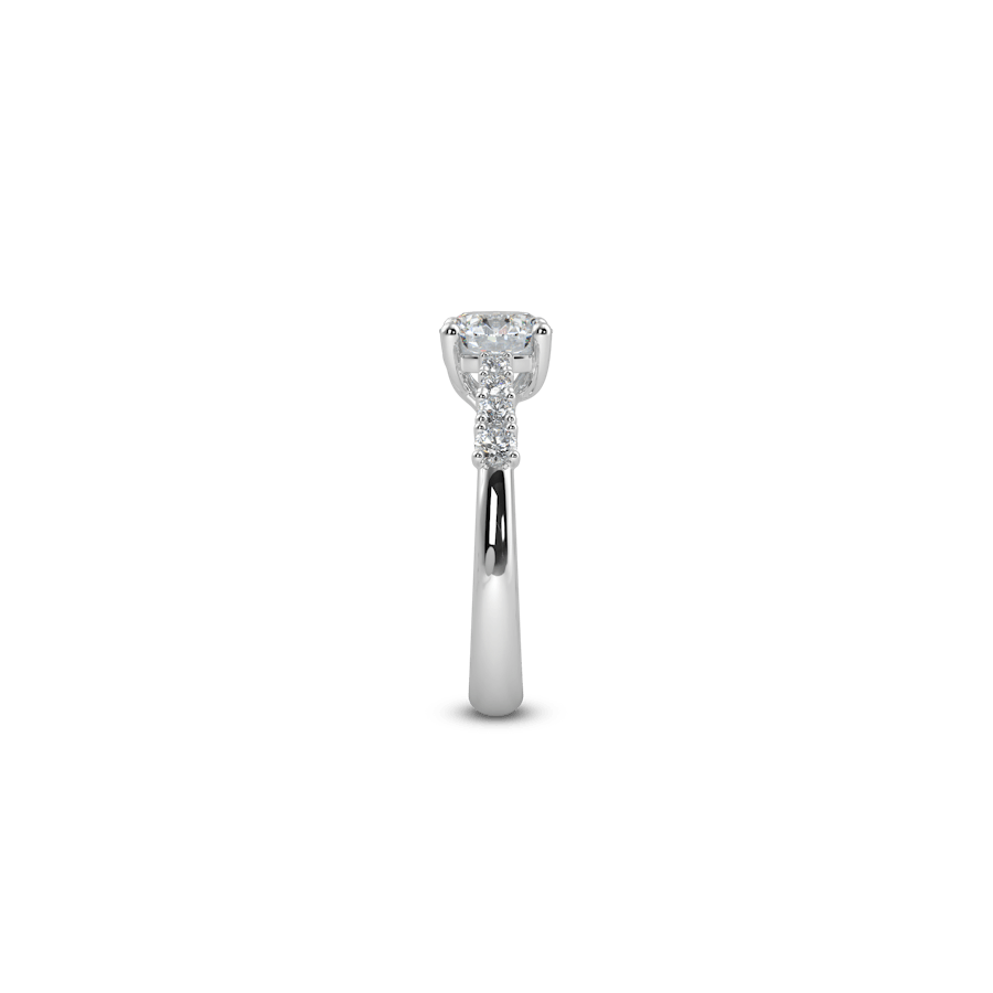 Capri Prong Set Round White Dia 7
