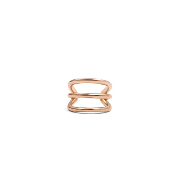 Lea ear single