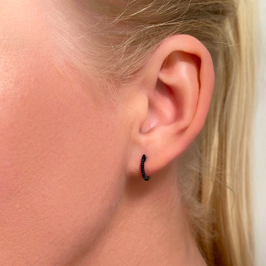 Eclipse black ear portrait