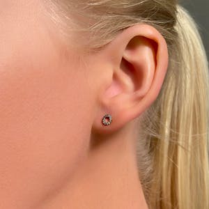 Tondo black ear portrait