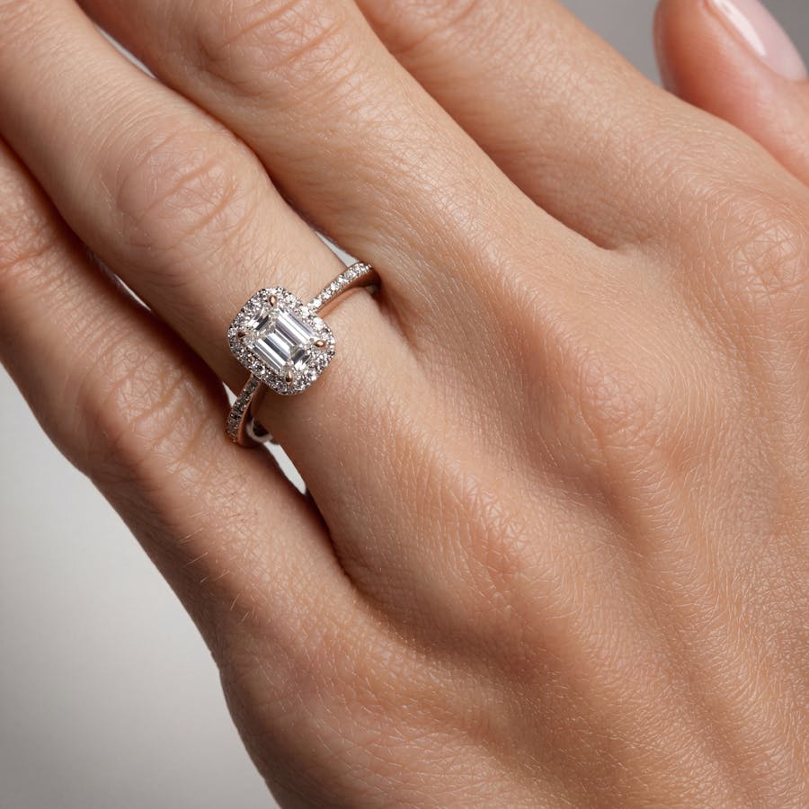 Rome full pavé emerald hand PG