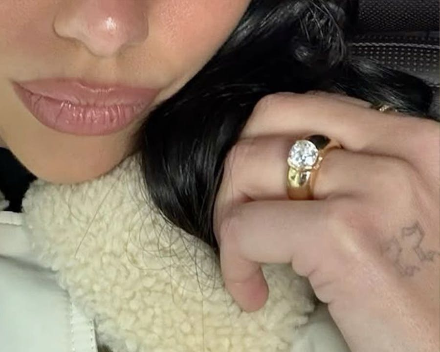 Dua lipas engagement ring 4