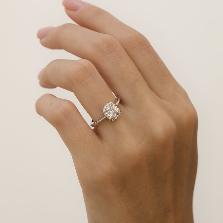 Rome crown pave emerald 2