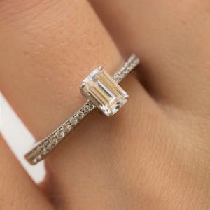 Rome pave emerald 1