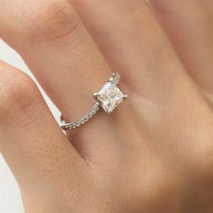 Santorini pave princess 3