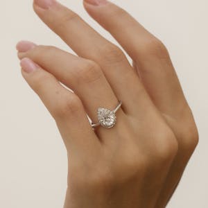 Venice crown pave pear 5